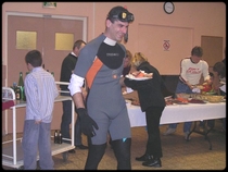 Olivier a une petite faim : l'eau de mer  creuse !